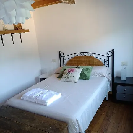 A Casina De Morgan, Refugio Con Alma En El Corazon De Galicia Feriehus
